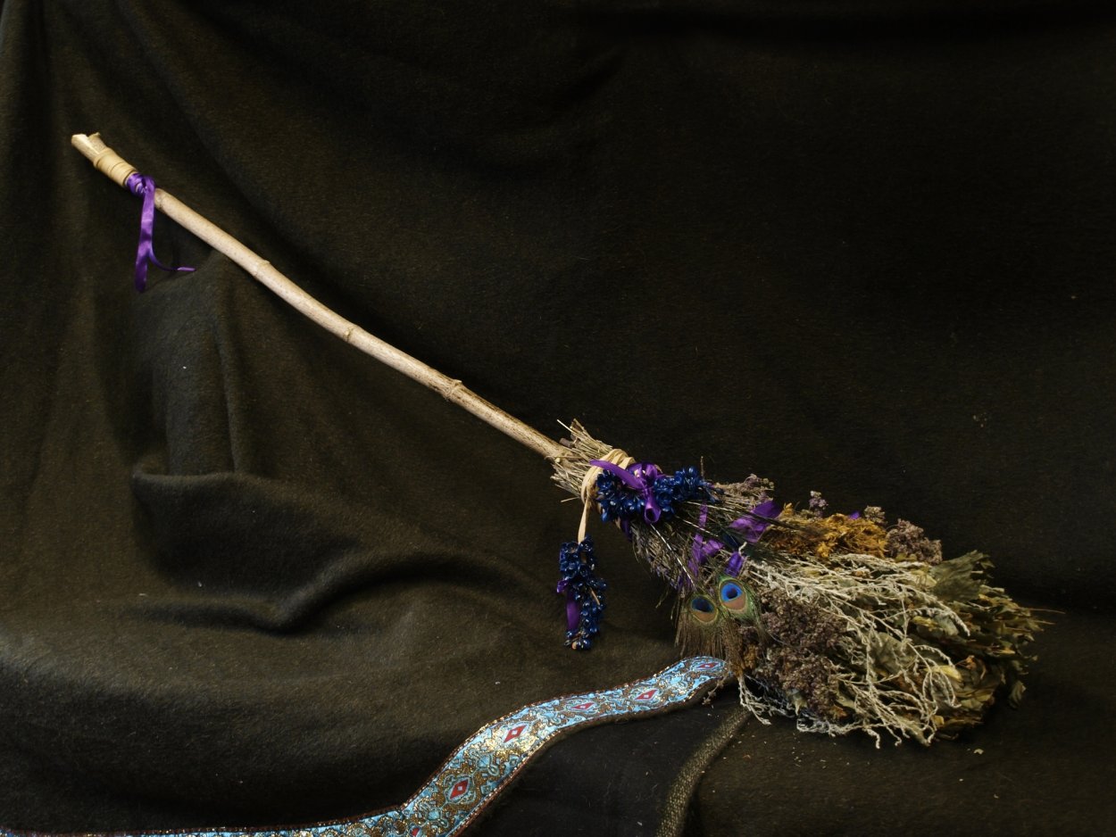 Ведьминская метла