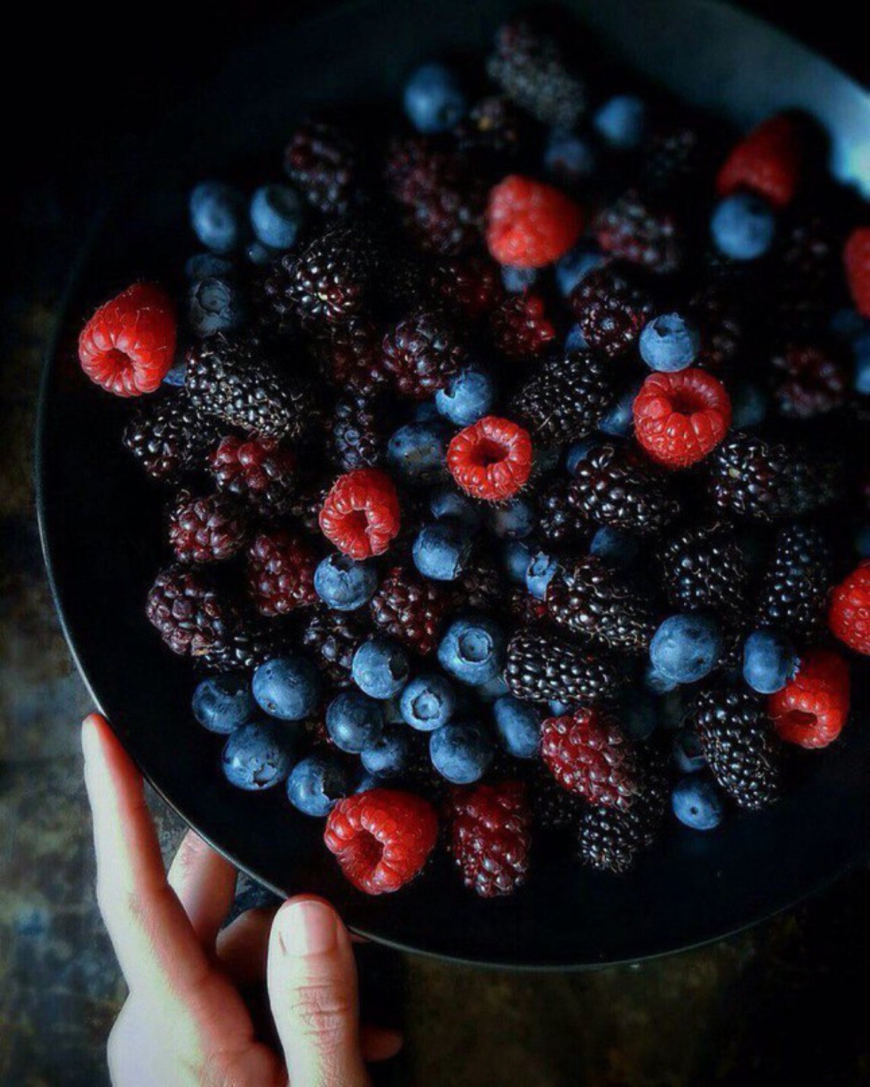 Черника ежевика