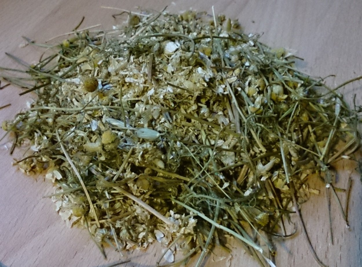 Ромашка пахучая сырье