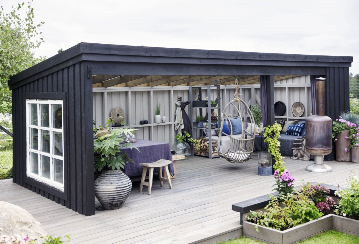 Тини Хаус с террасой