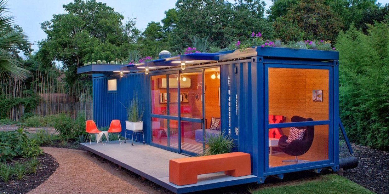 Дачный домик из контейнера