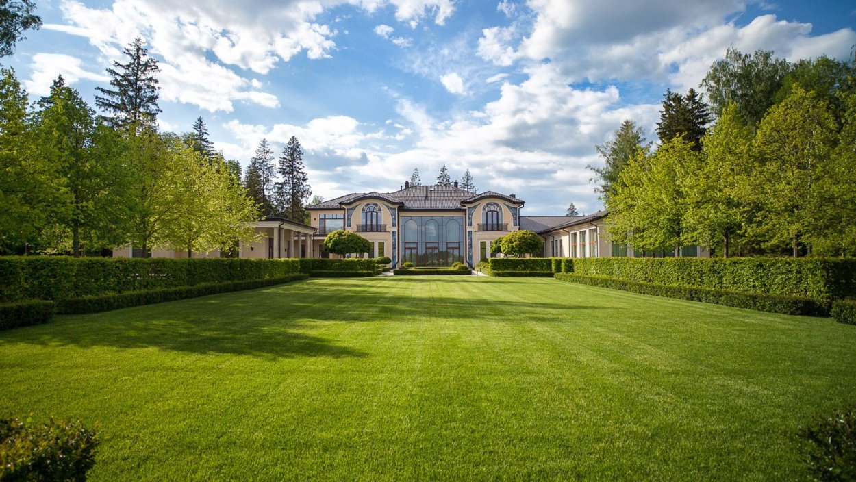 Посёлок Барвиха, территория сады Майендорф