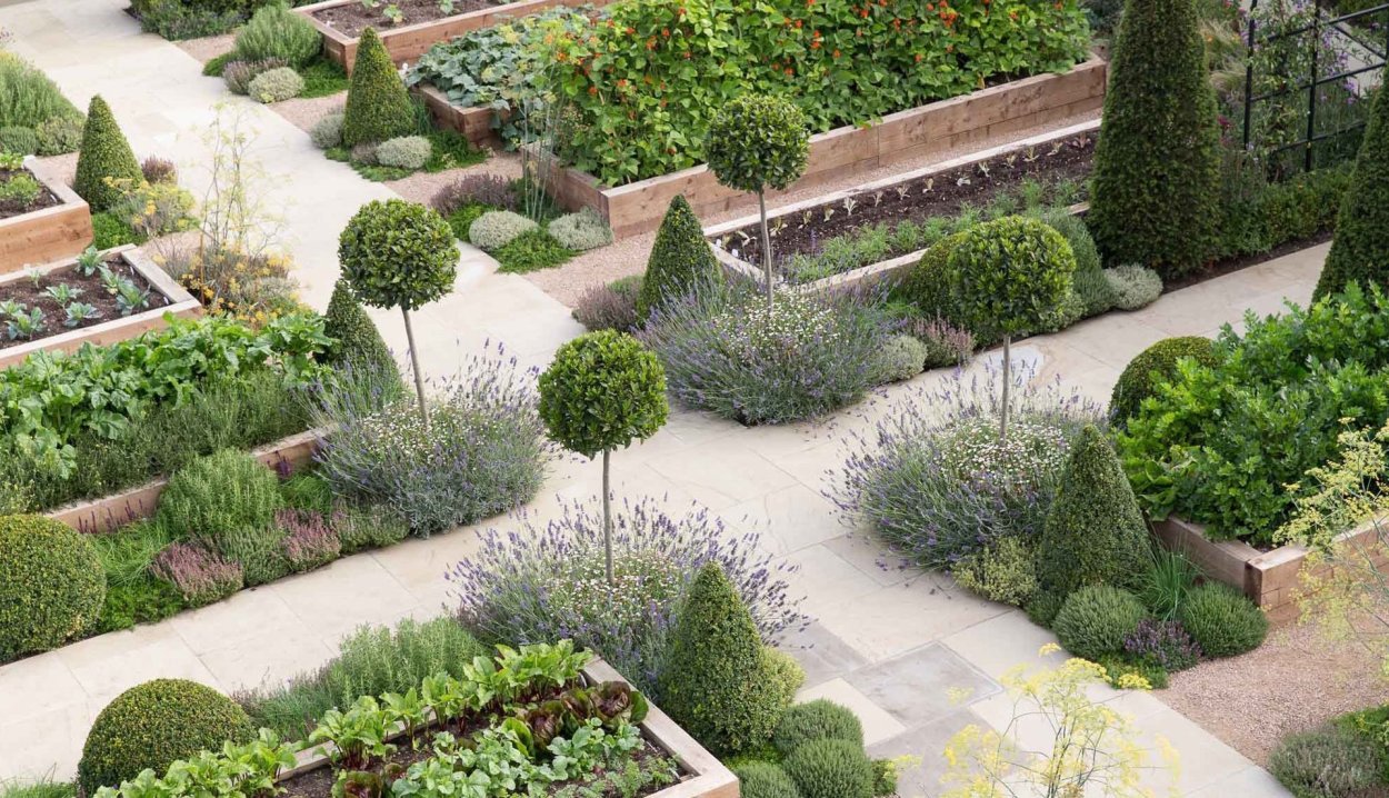 Грядки-клумбы мавританский дворик