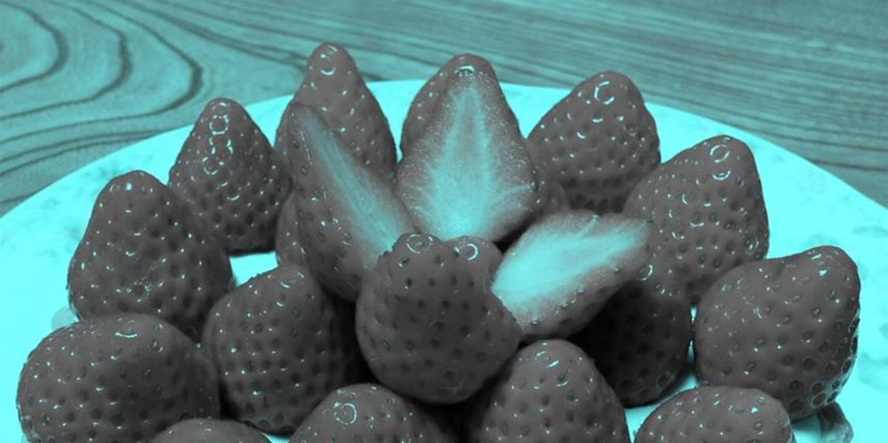 Клубника в миске