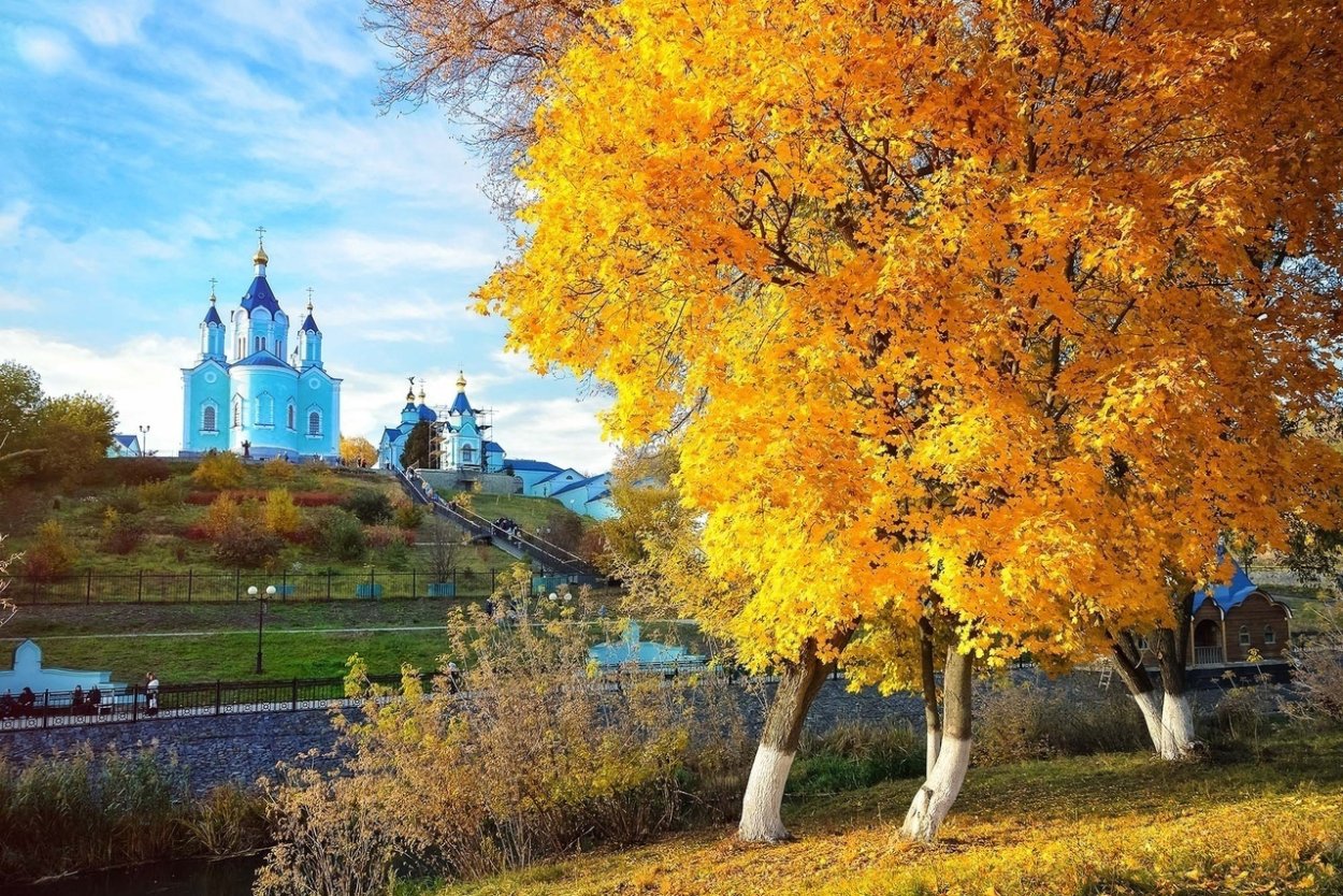 Золотая осень Ашинский храм