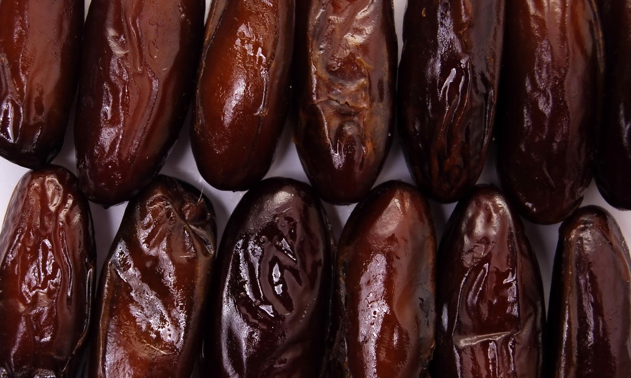 Финики железо