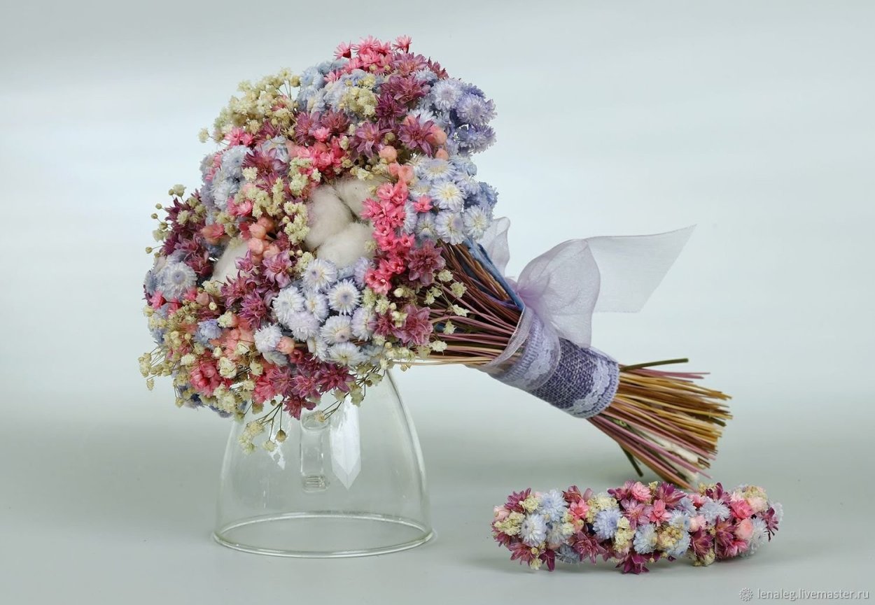 Винтажный декор с гипсофилами