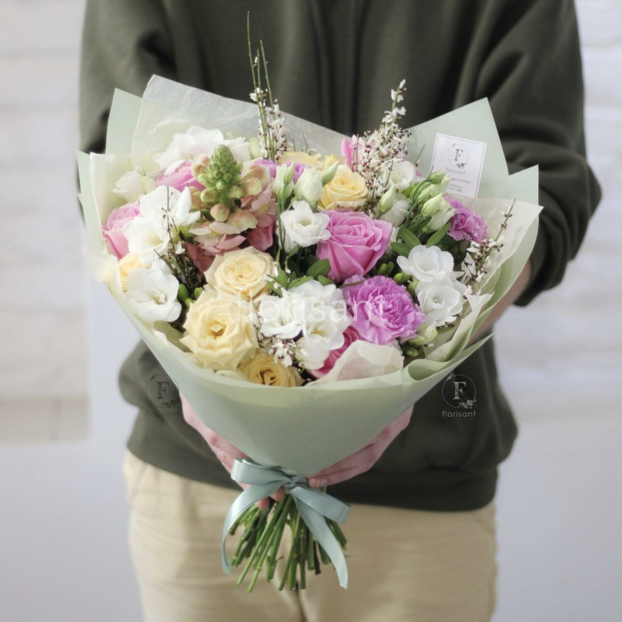 Необычный букет "комплимент"
