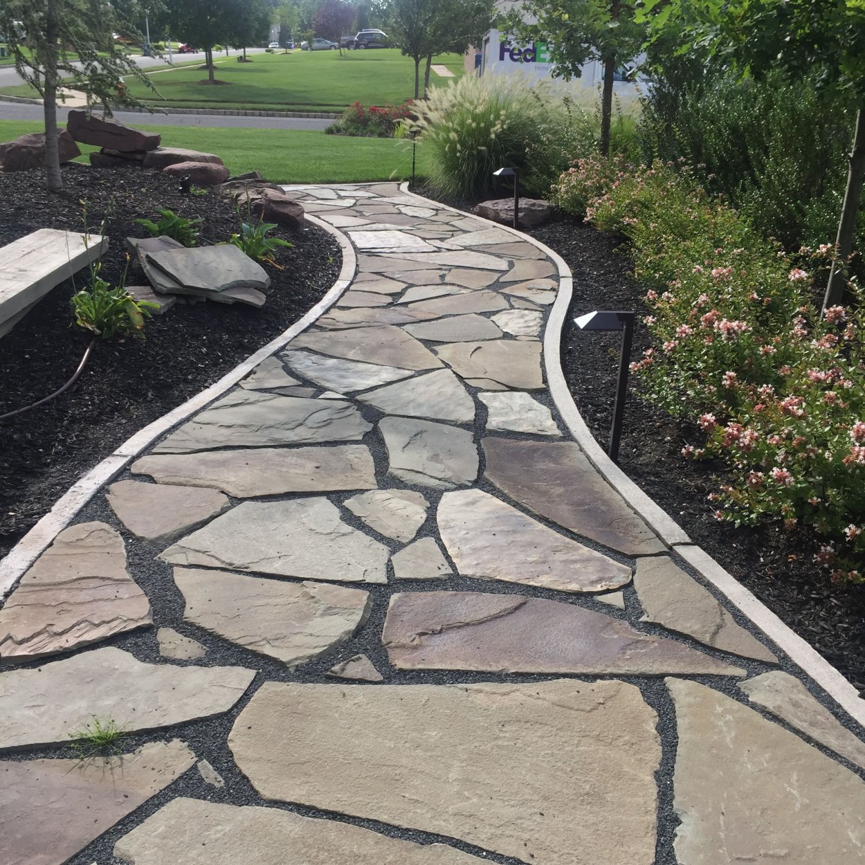 Мощение плитняком