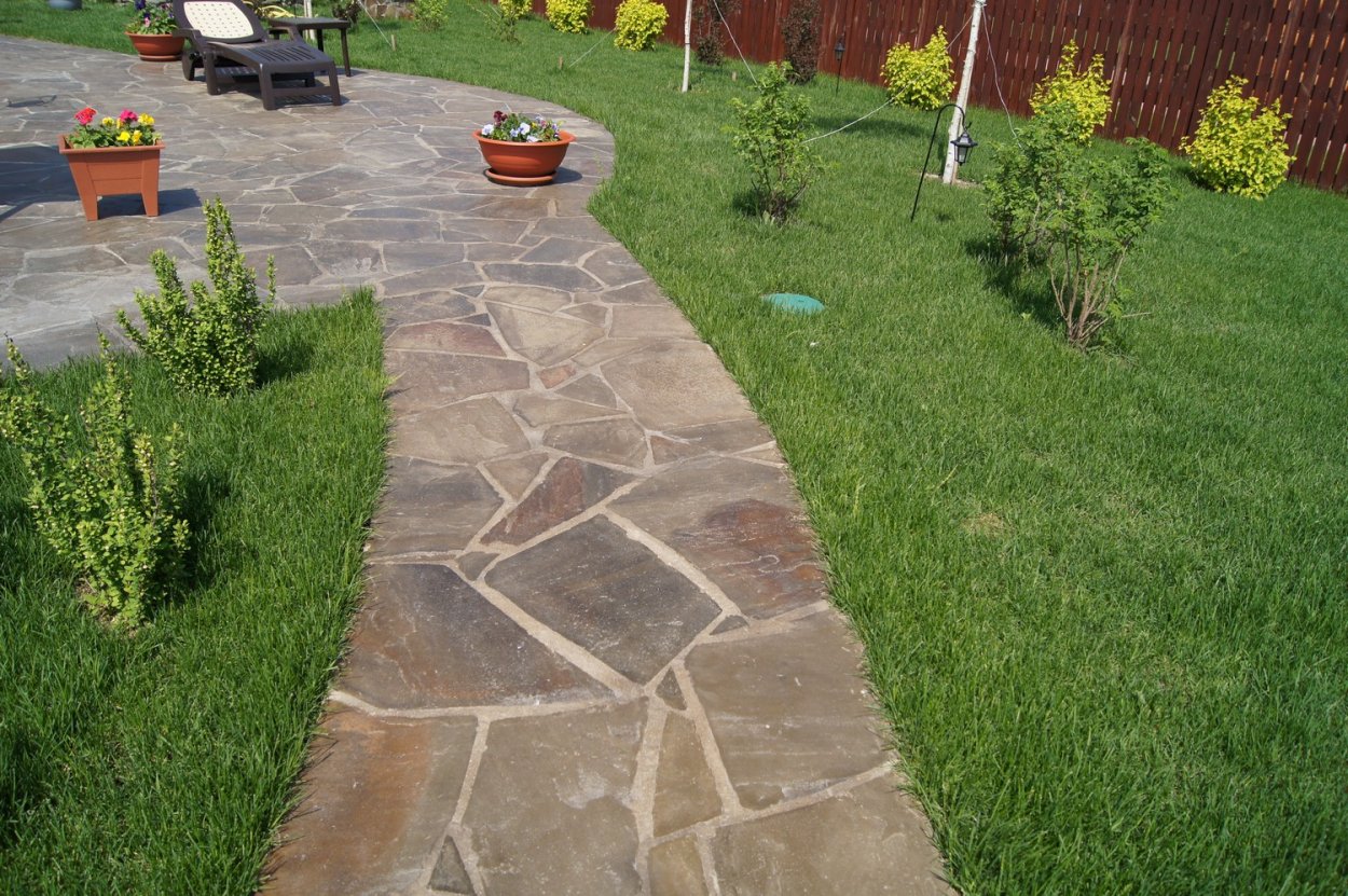 Песчаник серо-зеленый мощение