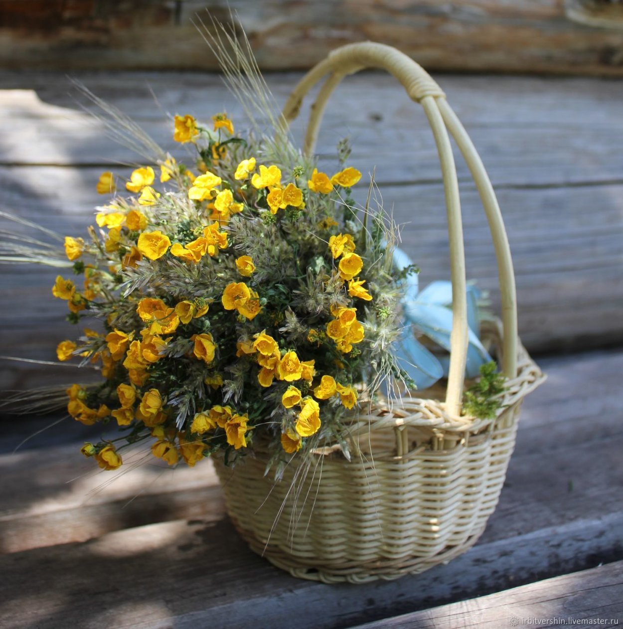 Лютик ранункулюс