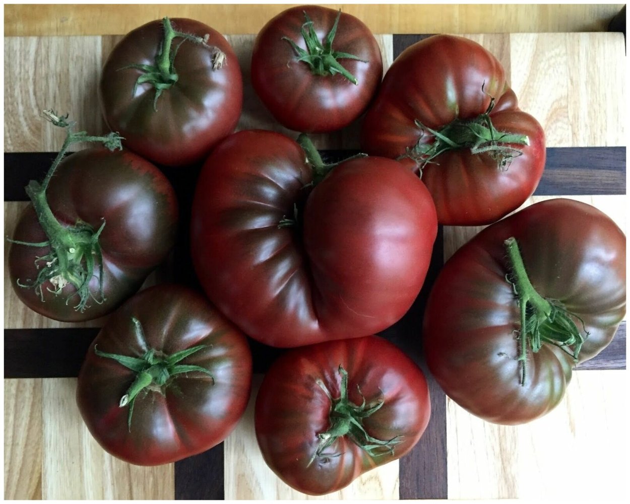 Томат черри черный принц