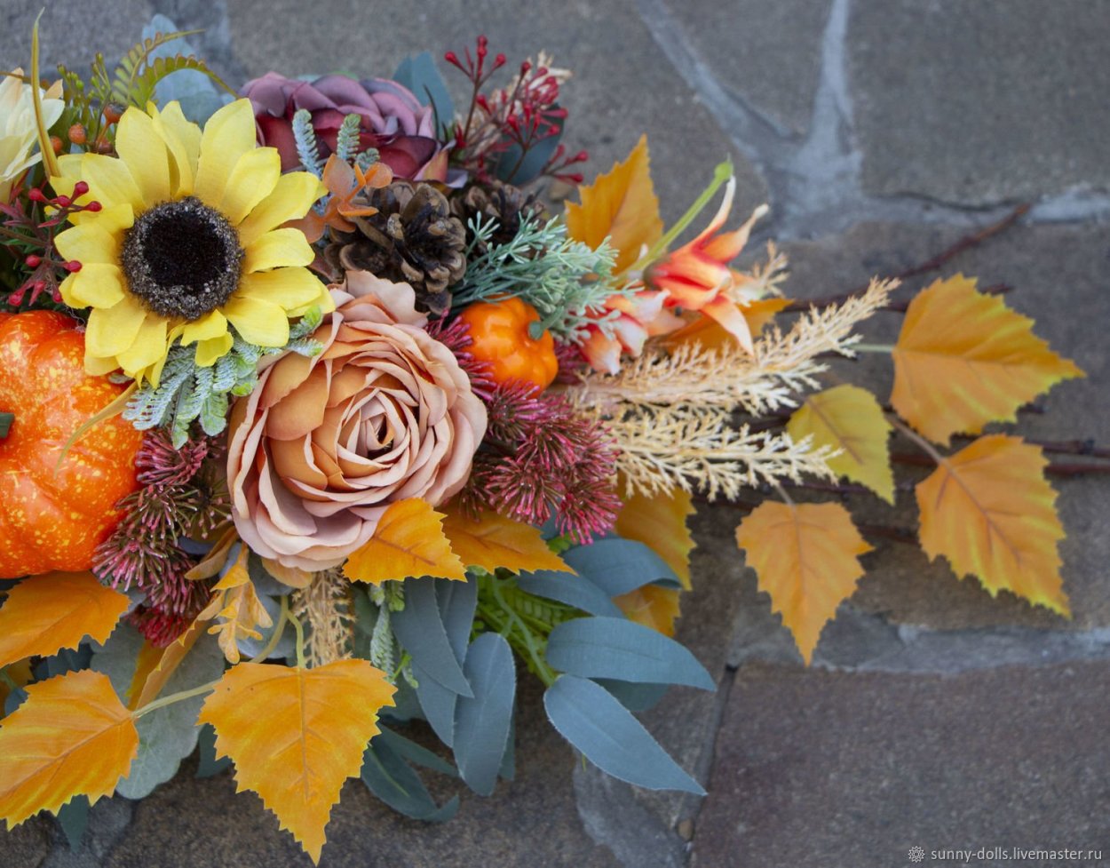 Букет кленовых листьев