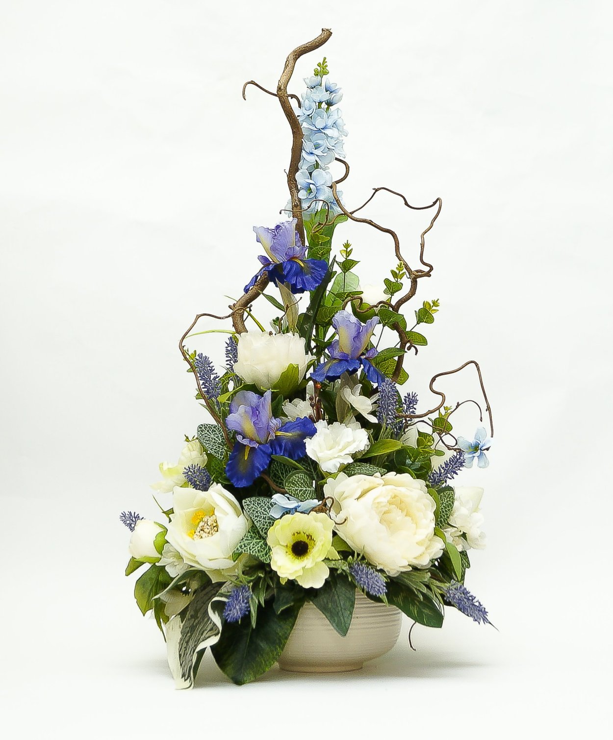 Композиции из искусственных цветов