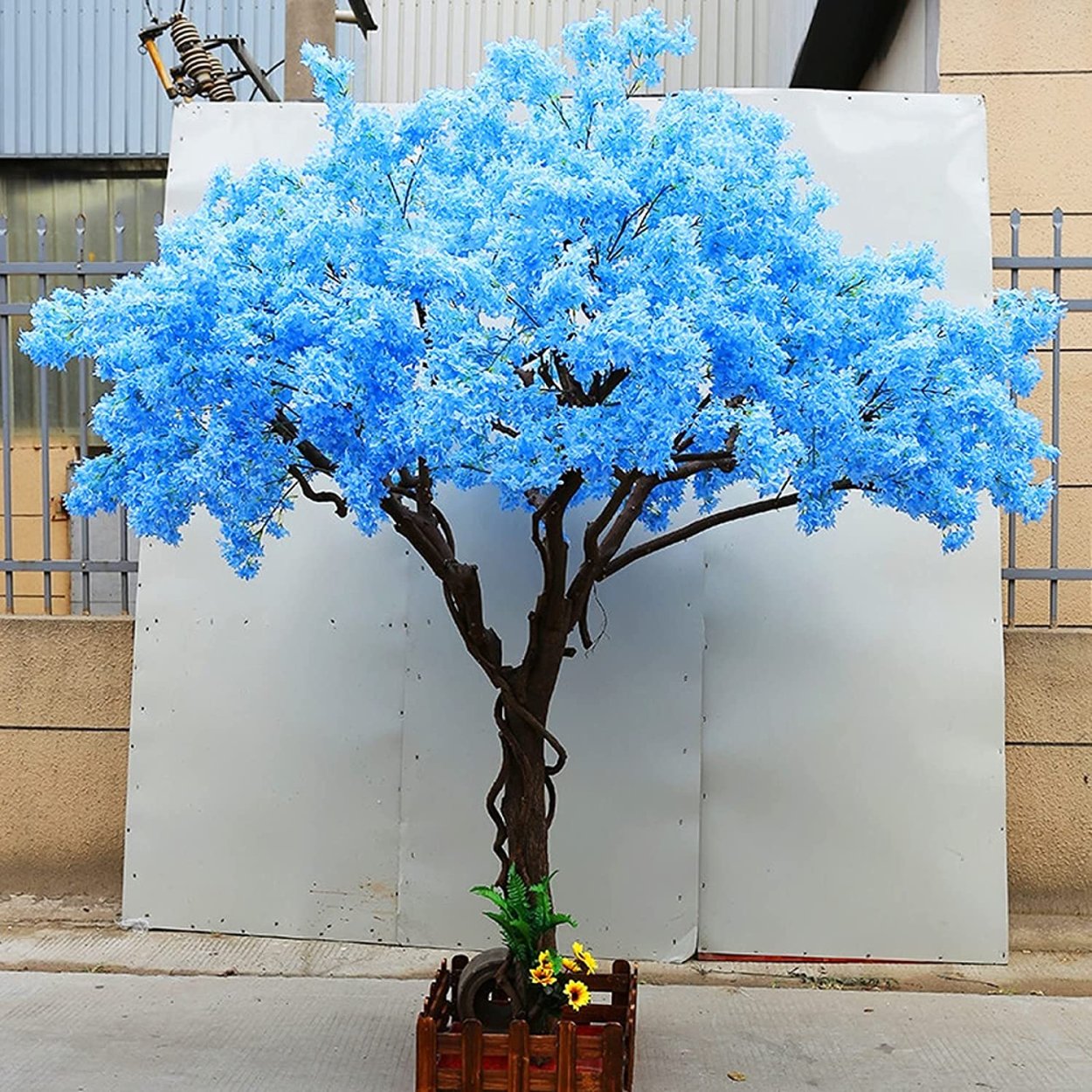 Украшение голубая вишня