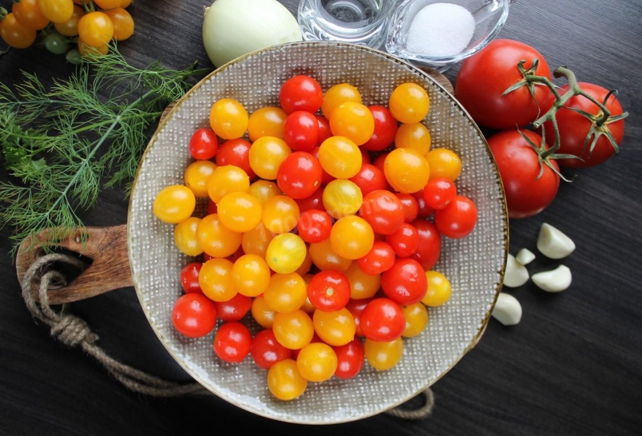 Помидоры свежие