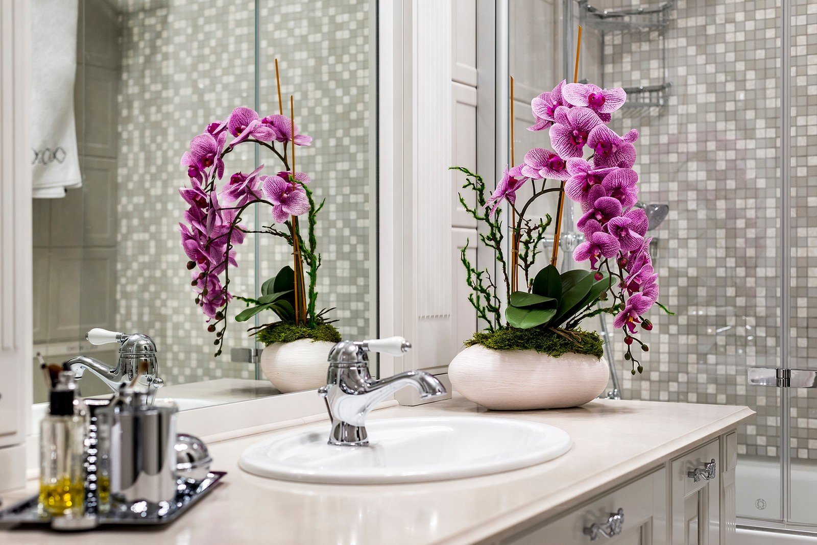 Цветы в дизайне ванной комнаты