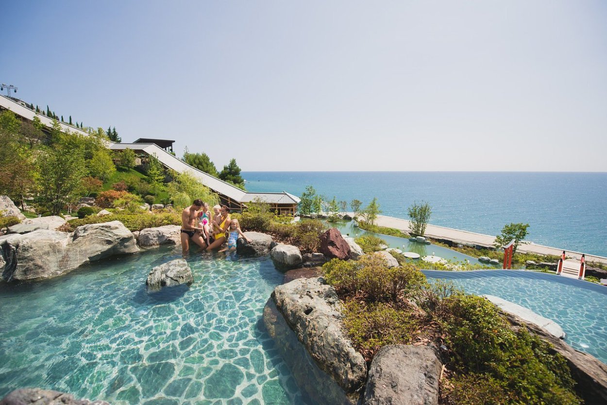 Ялта японский сад шесть чувств