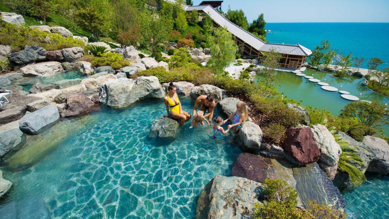 Мрия Ялта японский сад