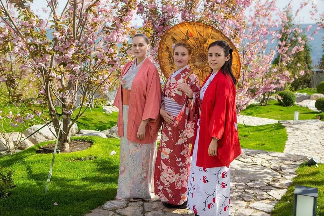 Ялта японский сад шесть чувств