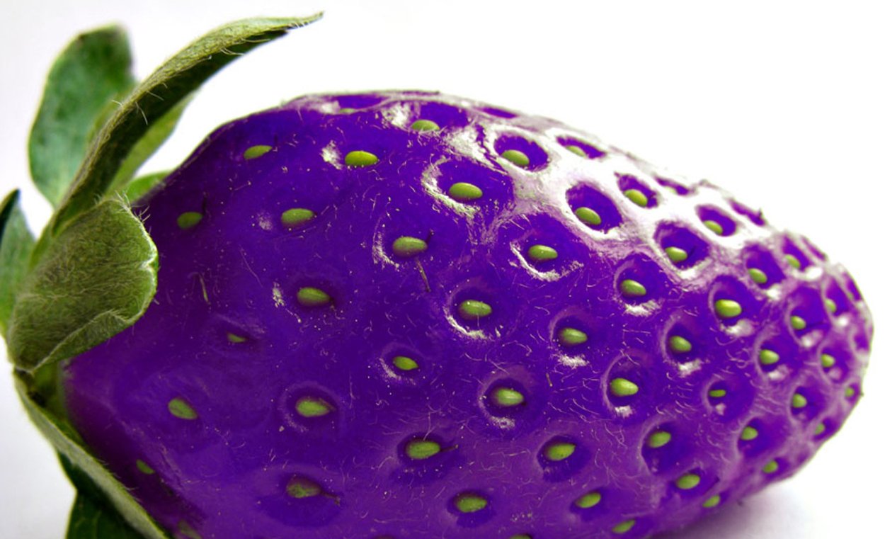 Сиреневая клубника