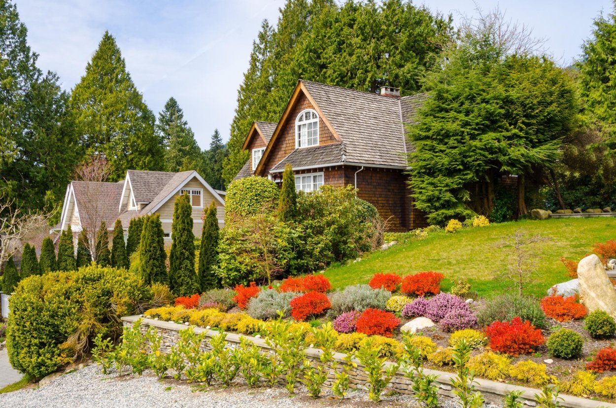 Красивая дача