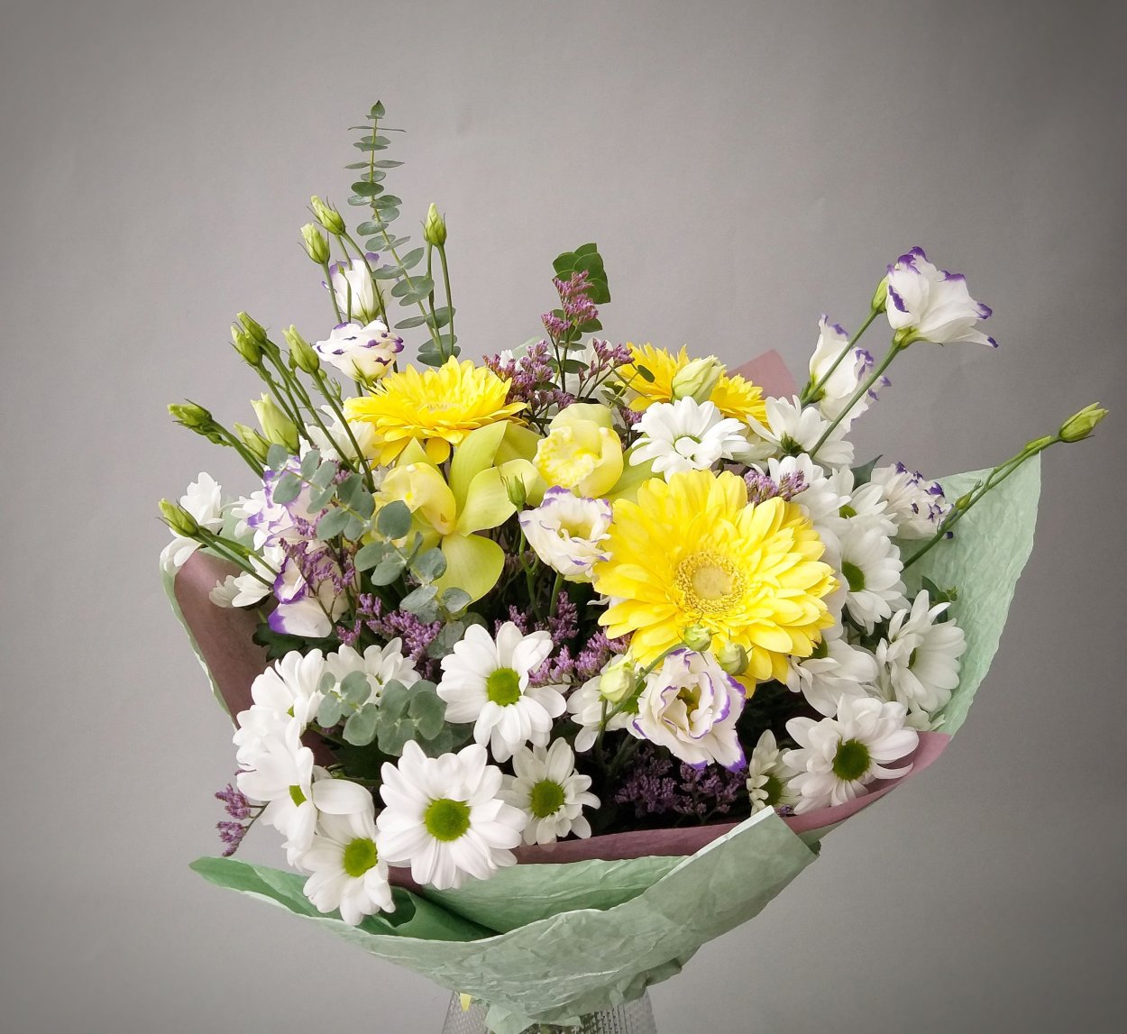 Хризантема Зембла букет