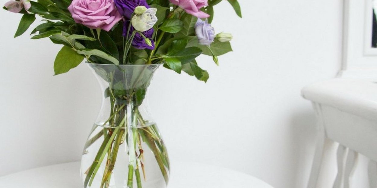 Цветы срезка в вазах