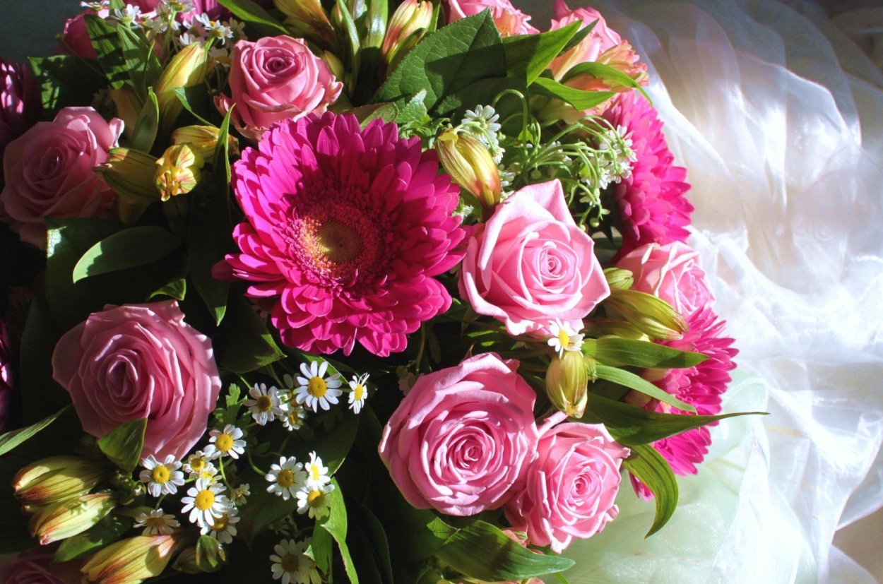 Красивый букет цветов для женщины
