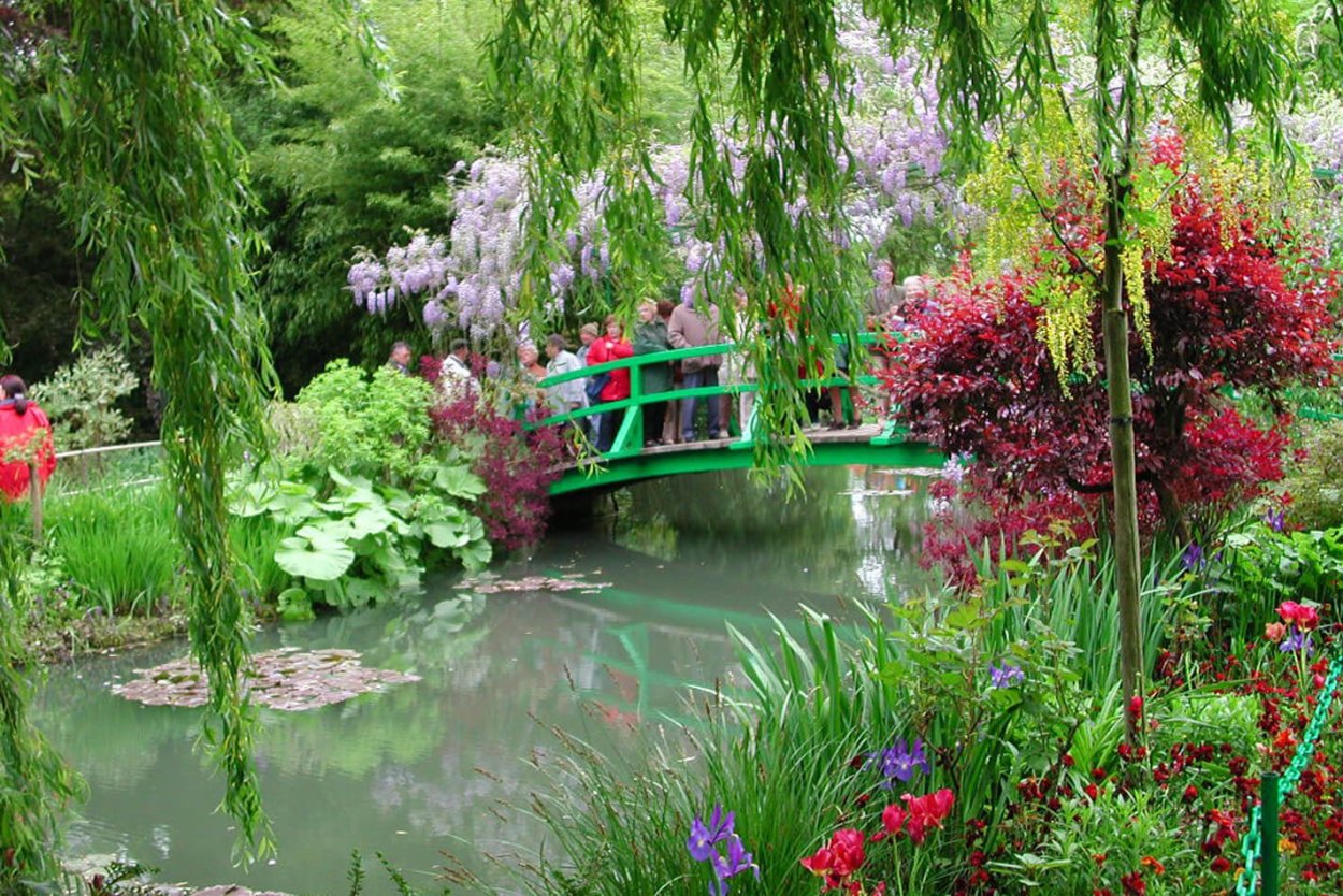 Крапивный остров Живерни