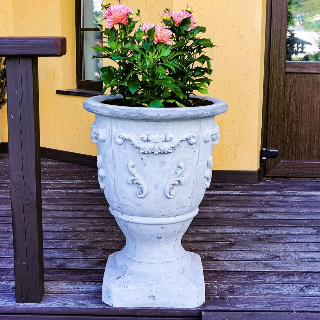 89126957274 Бетонные вазоны