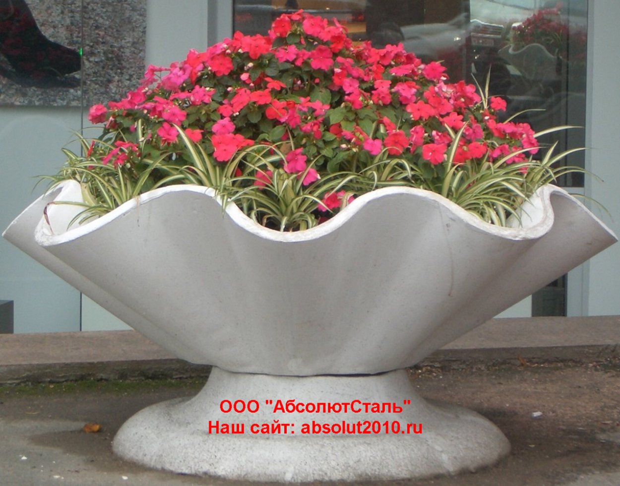 Цветочные вазоны уличные