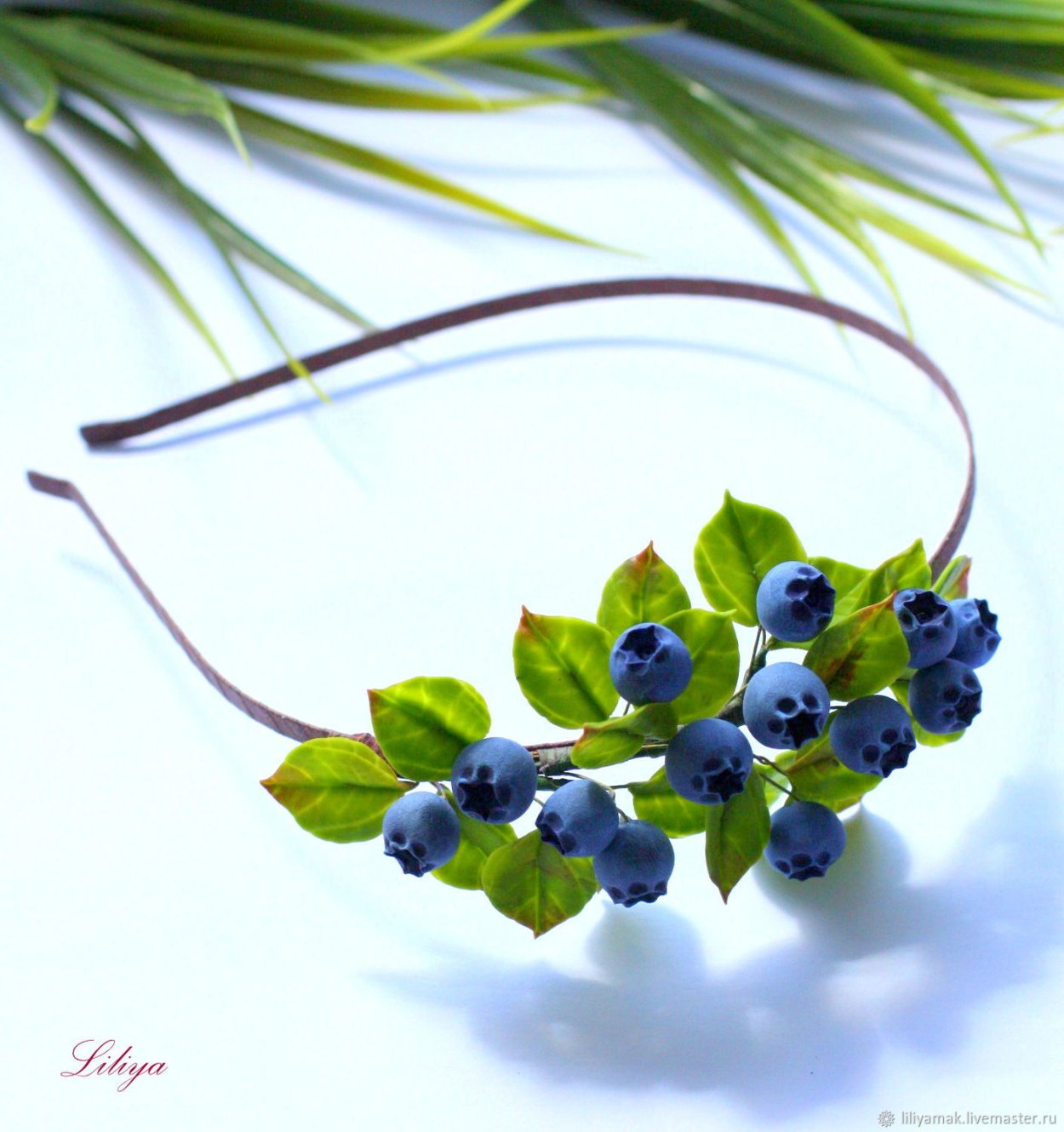 Ободок с ягодами