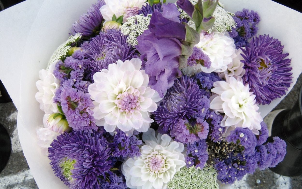 Букет Астра Хризантема георгин