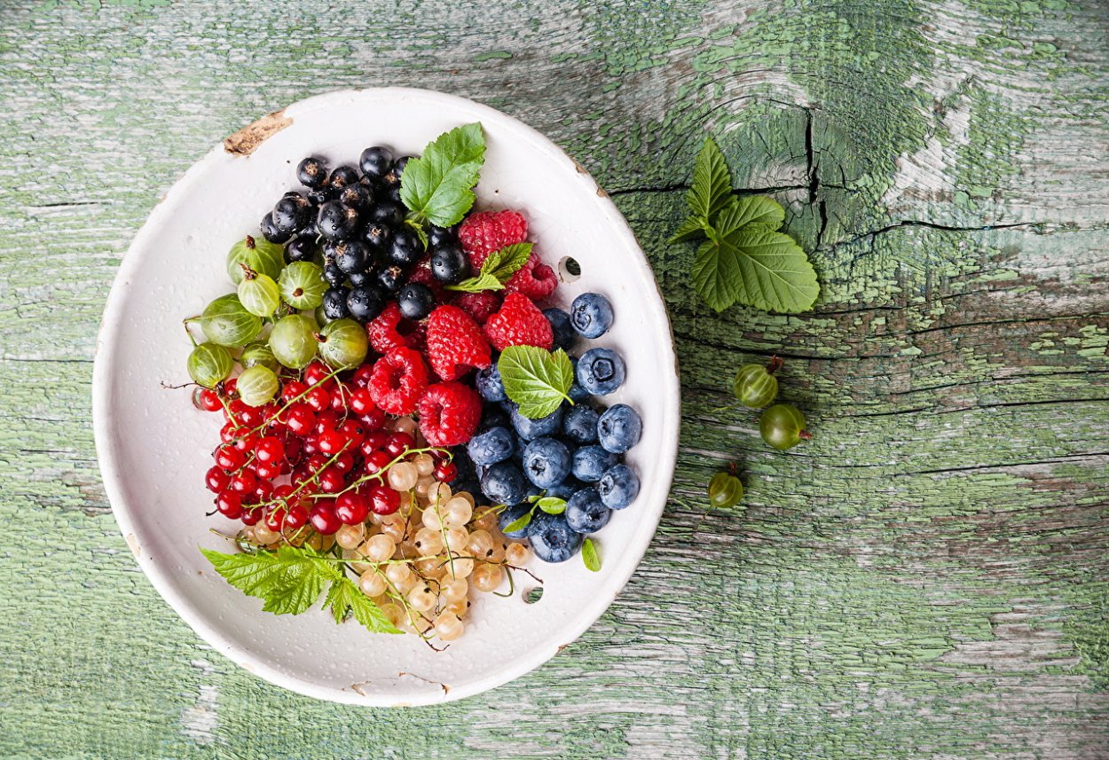 Клюква и кизил