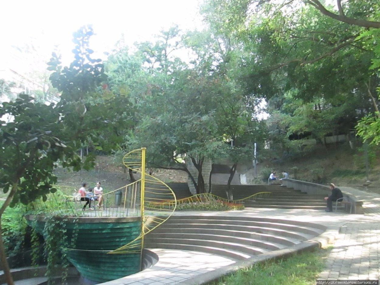 Тбилиси наводнение 2015 тела в парке Мзиури