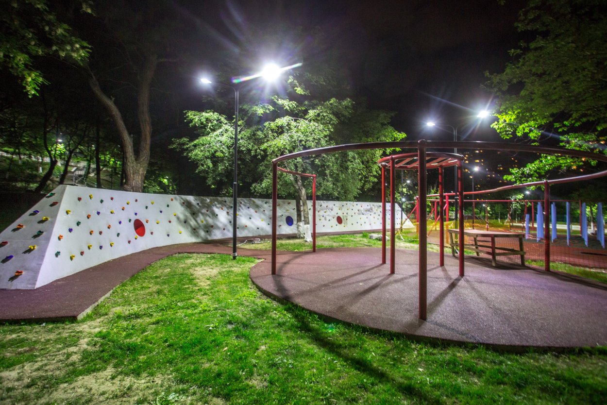 Парк Муштаид Тбилиси