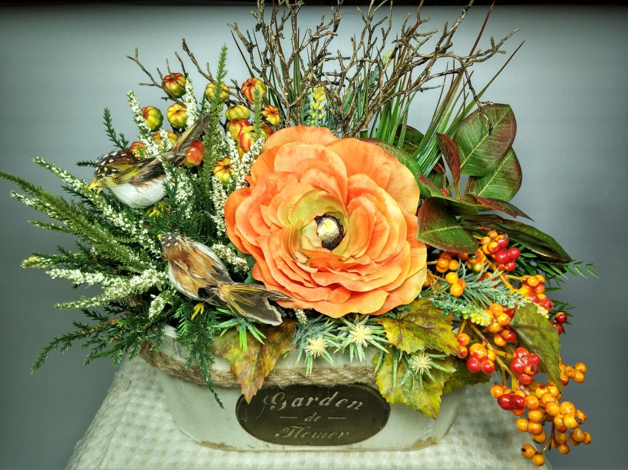 Летние композиции из искусственных цветов