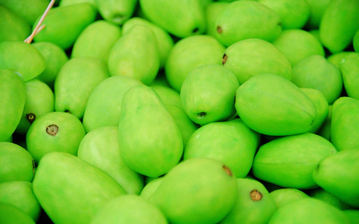 Бледно зеленые ягоды