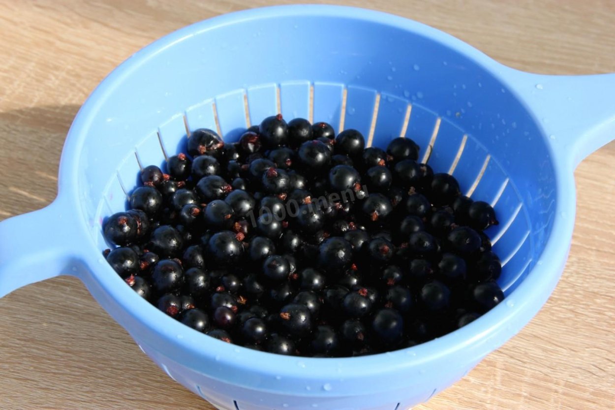 Чистить смородину