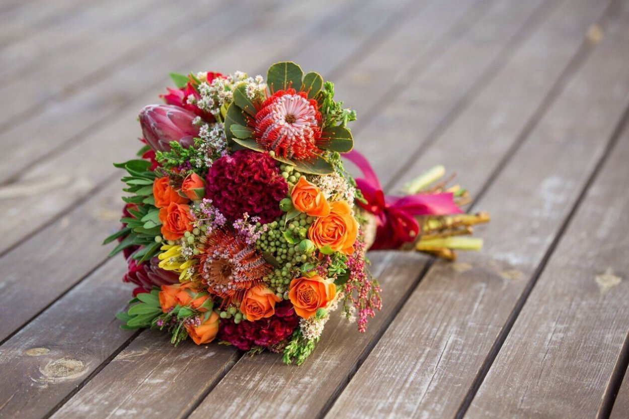 Целозия в букете