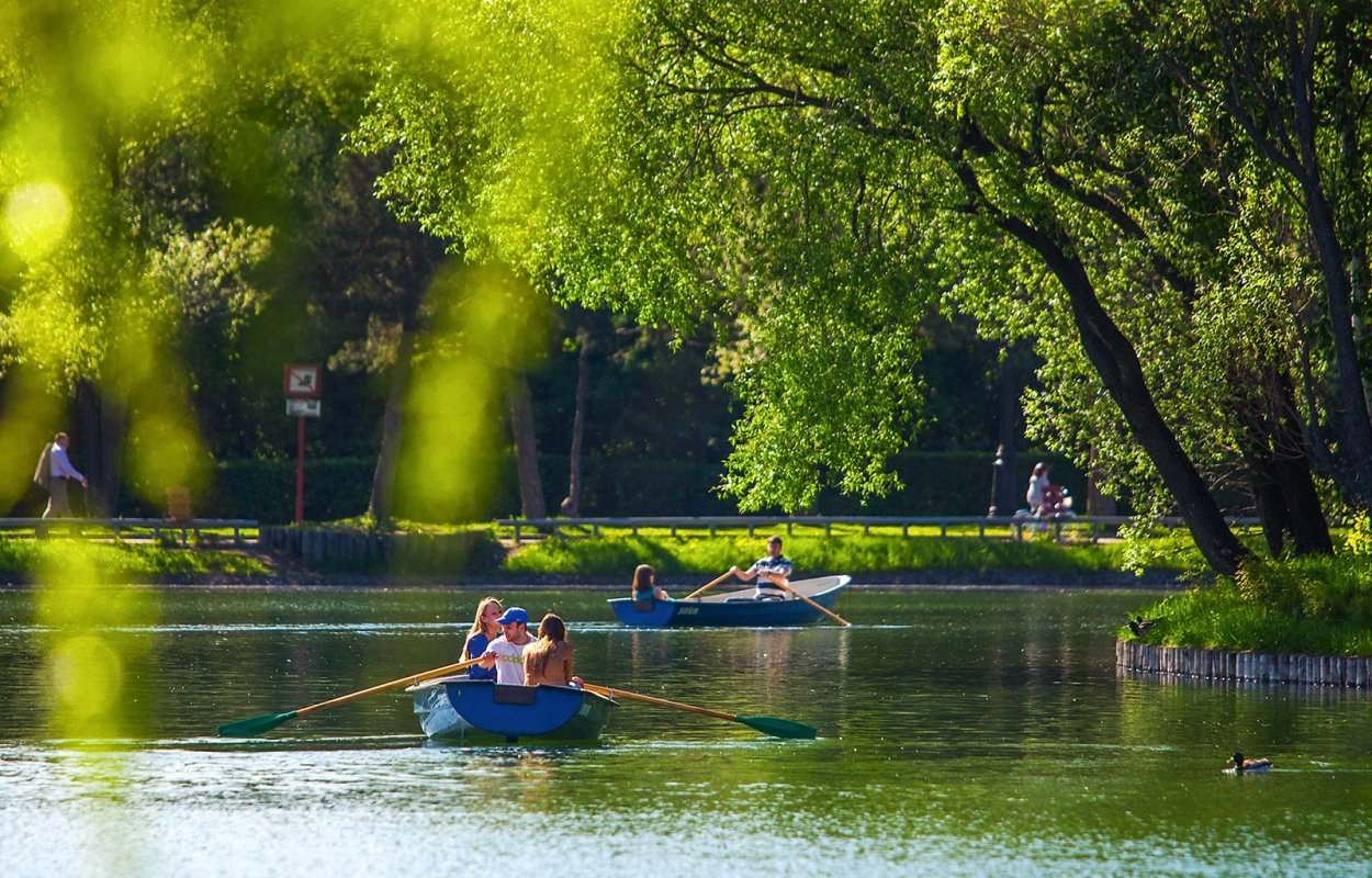 Парк Царицыно лодки