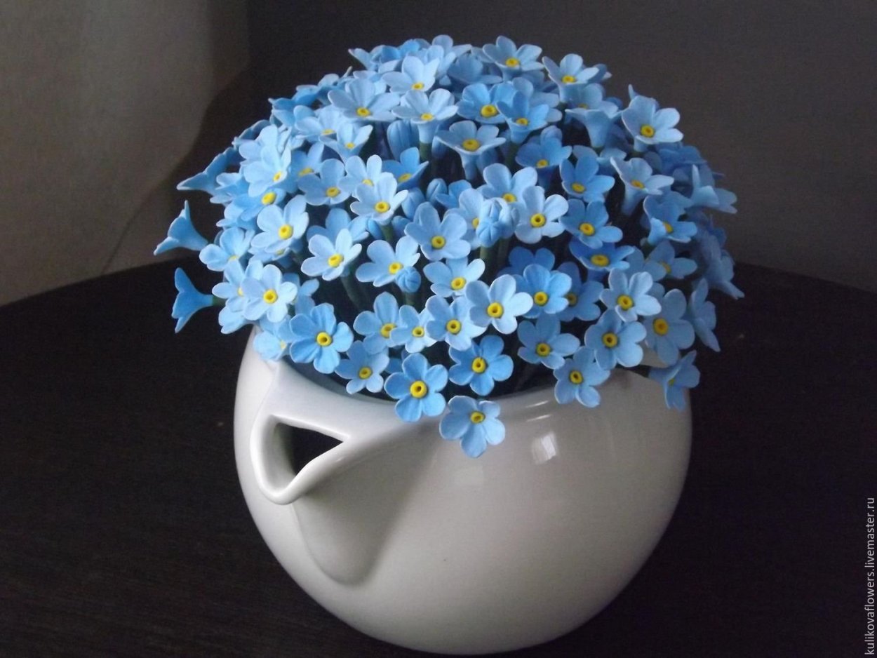 Незабудка синяя корзинка