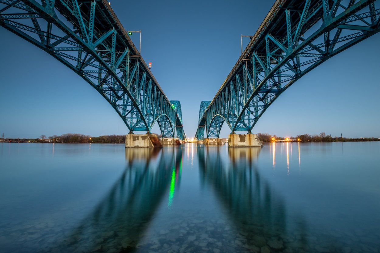 Большеохтинский мост