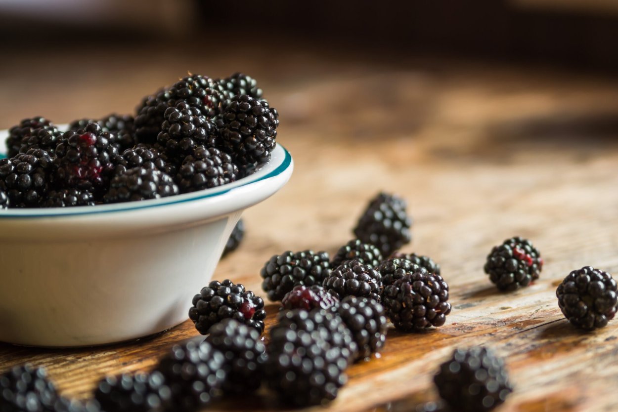 BLACKBERRY ежевика