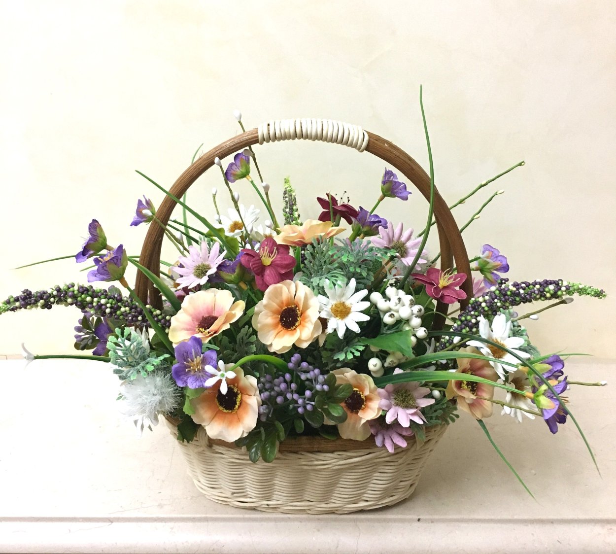 Корзинка цветов летние