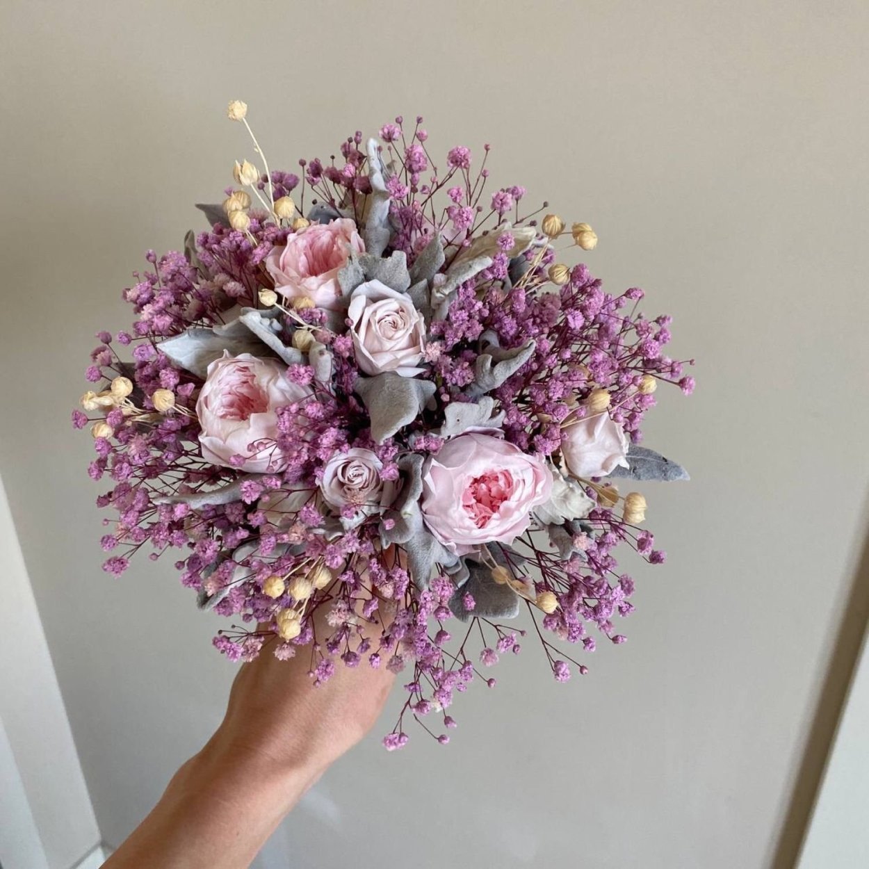 Букет невесты из стабилизированных цветов