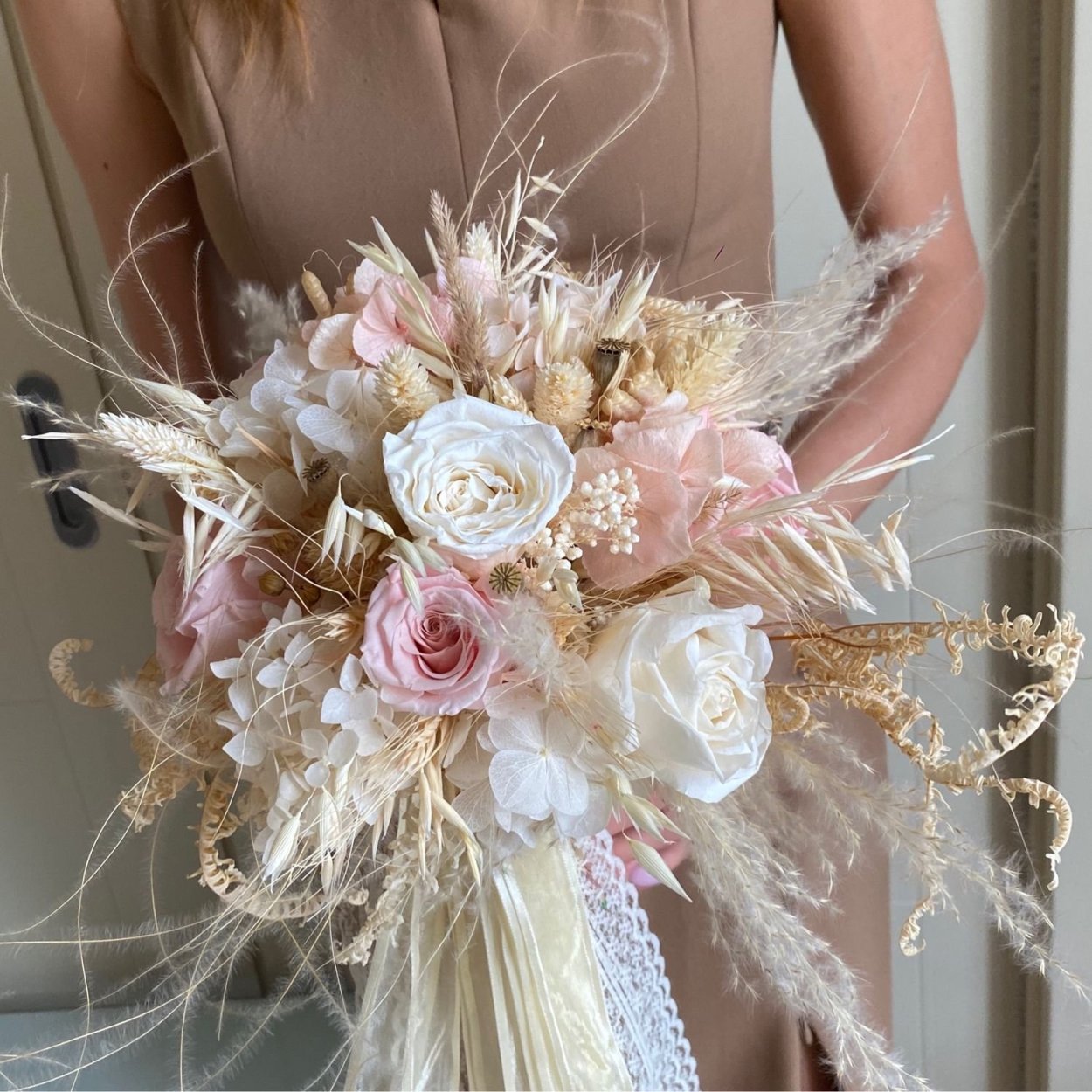 Свадебный букет из стабилизированных цветов