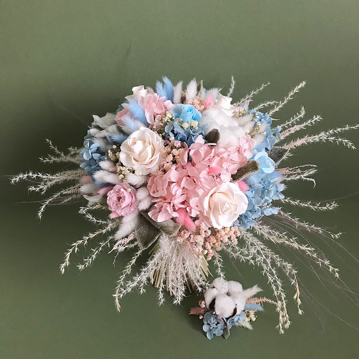 Букет из стабилизированных роз