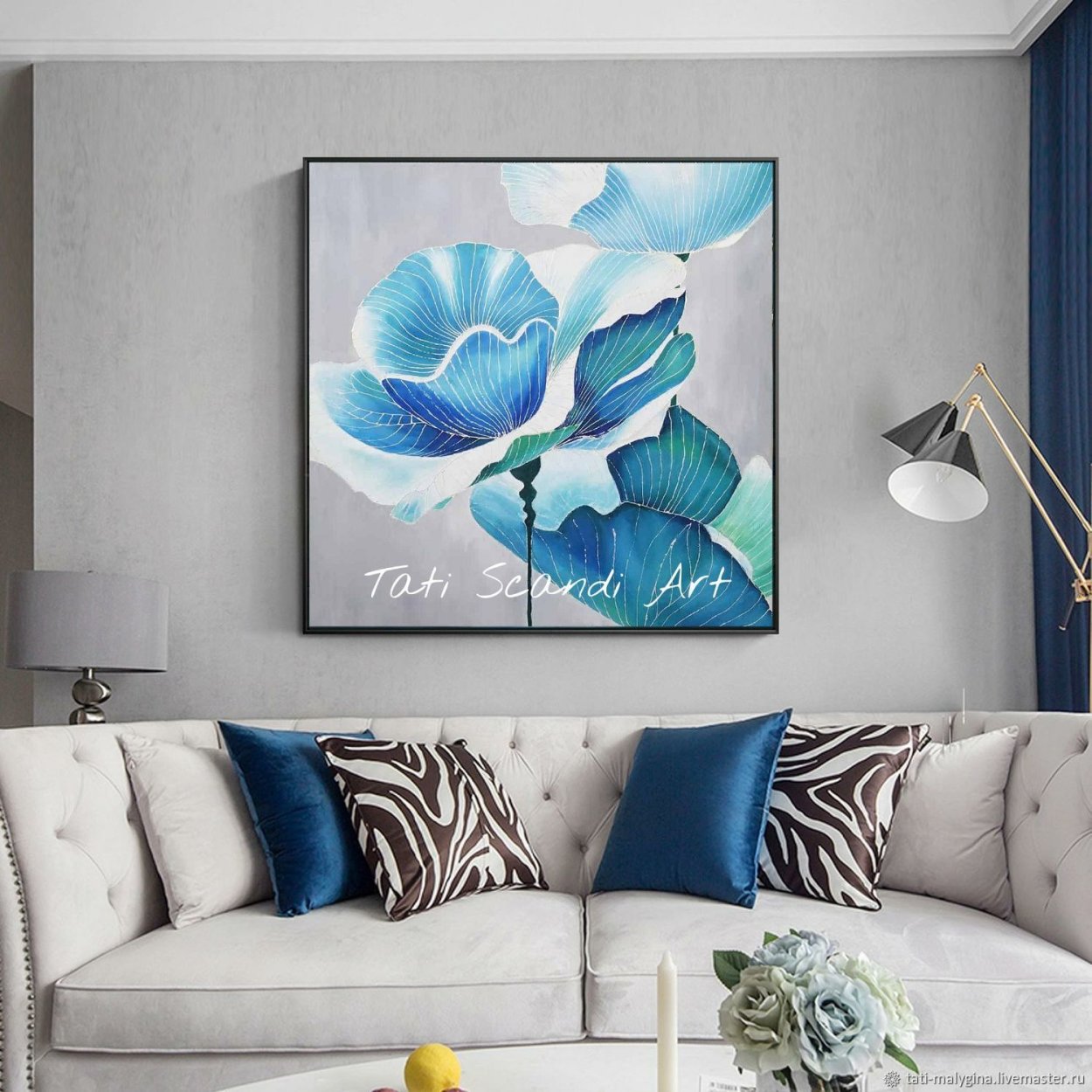 Голубая картина в интерьере